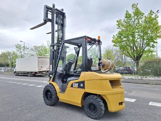 Four wheel front forklift Caterpillar GP35 NTD