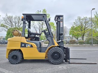Four wheel front forklift Caterpillar GP35 NTD