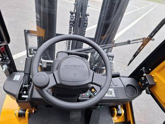 Four wheel front forklift Hangcha XE25i (CPD25-XEY2-SI)