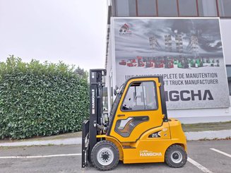 Four wheel front forklift Hangcha XE25i (CPD25-XEY2-SI)