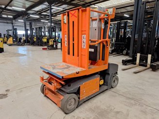 Vertical lift platform JLG TOUCAN DUO