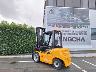 Four wheel front forklift Hangcha XE35i (CPD35-XEY2-SI) - 3