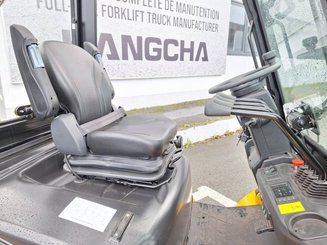 Four wheel front forklift Hangcha XE35i (CPD35-XEY2-SI) - 12