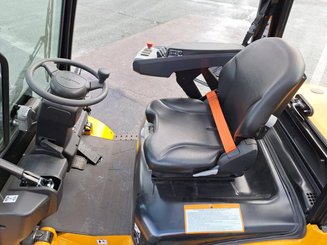 Four wheel front forklift Hangcha XE35i (CPD35-XEY2-SI)