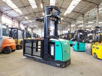 Man-up order picker Caterpillar NOH10N