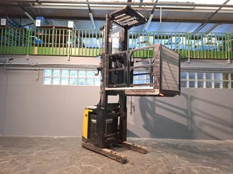 Man-up order picker Caterpillar NOH10N