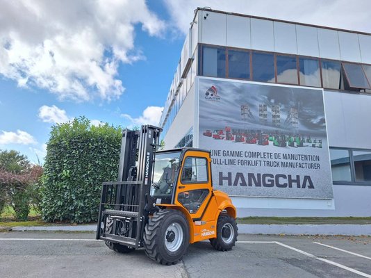 All-terrain forklift Hangcha TT30i-4 (CPD30-XY2GC-RT4)  - 1