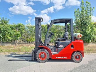Four wheel front forklift Hangcha XF25G - 2