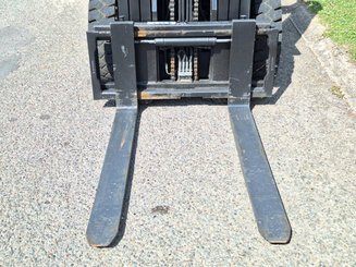 Four wheel front forklift Hangcha XF25G - 13