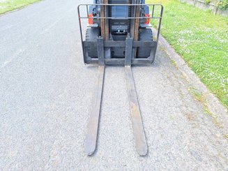 Four wheel front forklift Toyota 7FBMF50 - 10