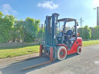 Four wheel front forklift Hangcha XF35G - 1