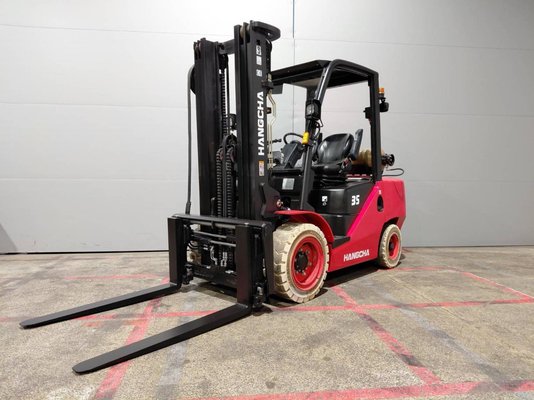Four wheel front forklift Hangcha XF35G - 1