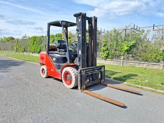 Four wheel front forklift Hangcha XF35G - 1