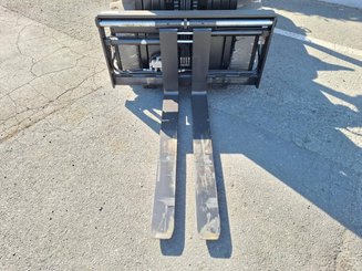 Four wheel front forklift Hangcha XF35G - 13