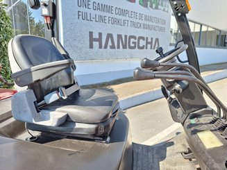 Four wheel front forklift Hangcha XF35G - 14