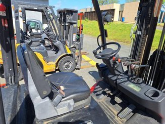 Four wheel front forklift Hangcha XF35G - 2