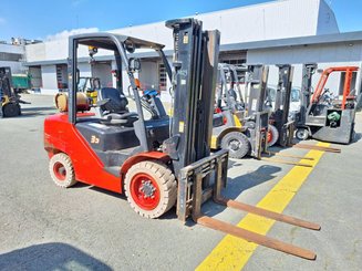 Four wheel front forklift Hangcha XF35G - 1