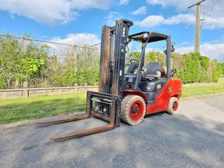 Four wheel front forklift Hangcha CPYD35 - 1