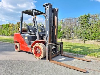 Four wheel front forklift Hangcha CPYD35 - 1