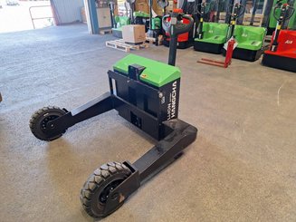 All terrain pallet truck Hangcha CBD15-TTi