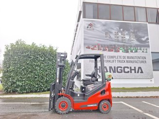 Four wheel front forklift Hangcha XF18G-2 - 1