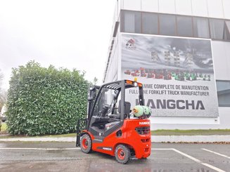 Four wheel front forklift Hangcha XF18G-2 - 3