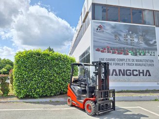 Four wheel front forklift Hangcha XF18G-2