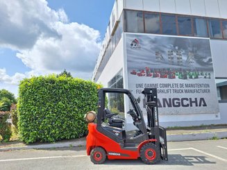 Four wheel front forklift Hangcha XF18G-2