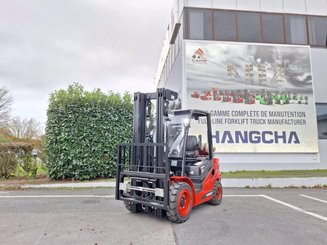 Four wheel front forklift Hangcha XF35G-2