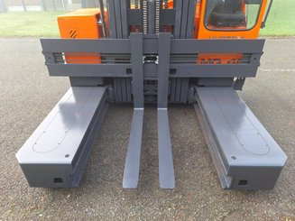Multidirectional sideloader Hubtex MQ40