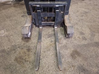 Reach truck Fenwick R14S