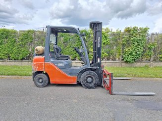 Four wheel front forklift Toyota 02-8 fgf 25 - 3