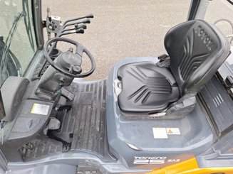 Four wheel front forklift Toyota 028FGF25