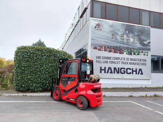 Four wheel front forklift Hangcha XF30G-2 - 3