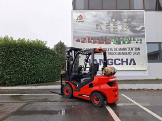 Four wheel front forklift Hangcha XF25G-2