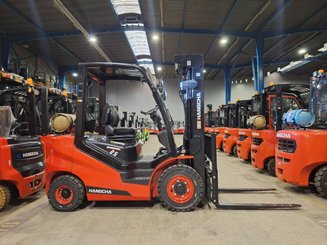 Four wheel front forklift Hangcha XF25G-2