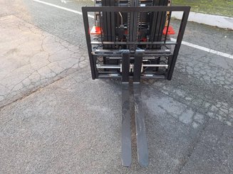 Four wheel front forklift Hangcha XF25G-2 - 13