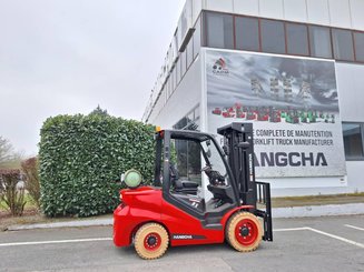 Four wheel front forklift Hangcha XF35G-2