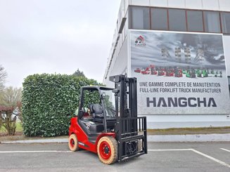 Four wheel front forklift Hangcha XF35G-2