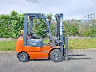 Four wheel front forklift Heli CPYD18 - 5