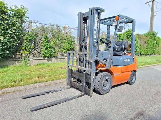 Four wheel front forklift Heli CPYD18 - 1