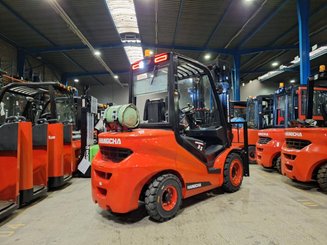 Four wheel front forklift Hangcha XF35G-2