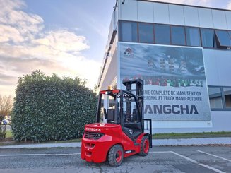 Four wheel front forklift Hangcha XF35D-2 - 4