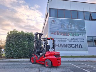 Four wheel front forklift Hangcha XF35D-2 - 3