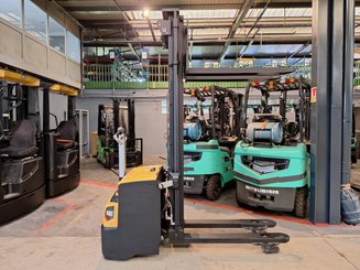 Pedestrian pallet stacker Caterpillar NSP16N2I - 10
