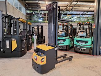 Pedestrian pallet stacker Caterpillar NSP16N2I - 9