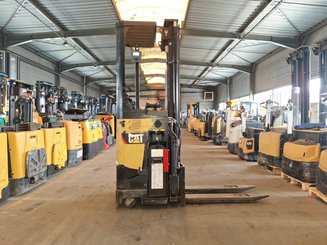 Stand-on pallet stacker Caterpillar NSR16N2