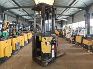 Stand-on pallet stacker Caterpillar NSR16N2