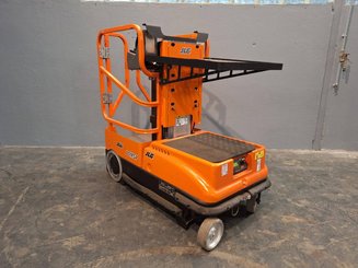 Vertical lift platform JLG 10MSP