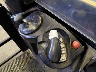 Man-up order picker Caterpillar NOH10N